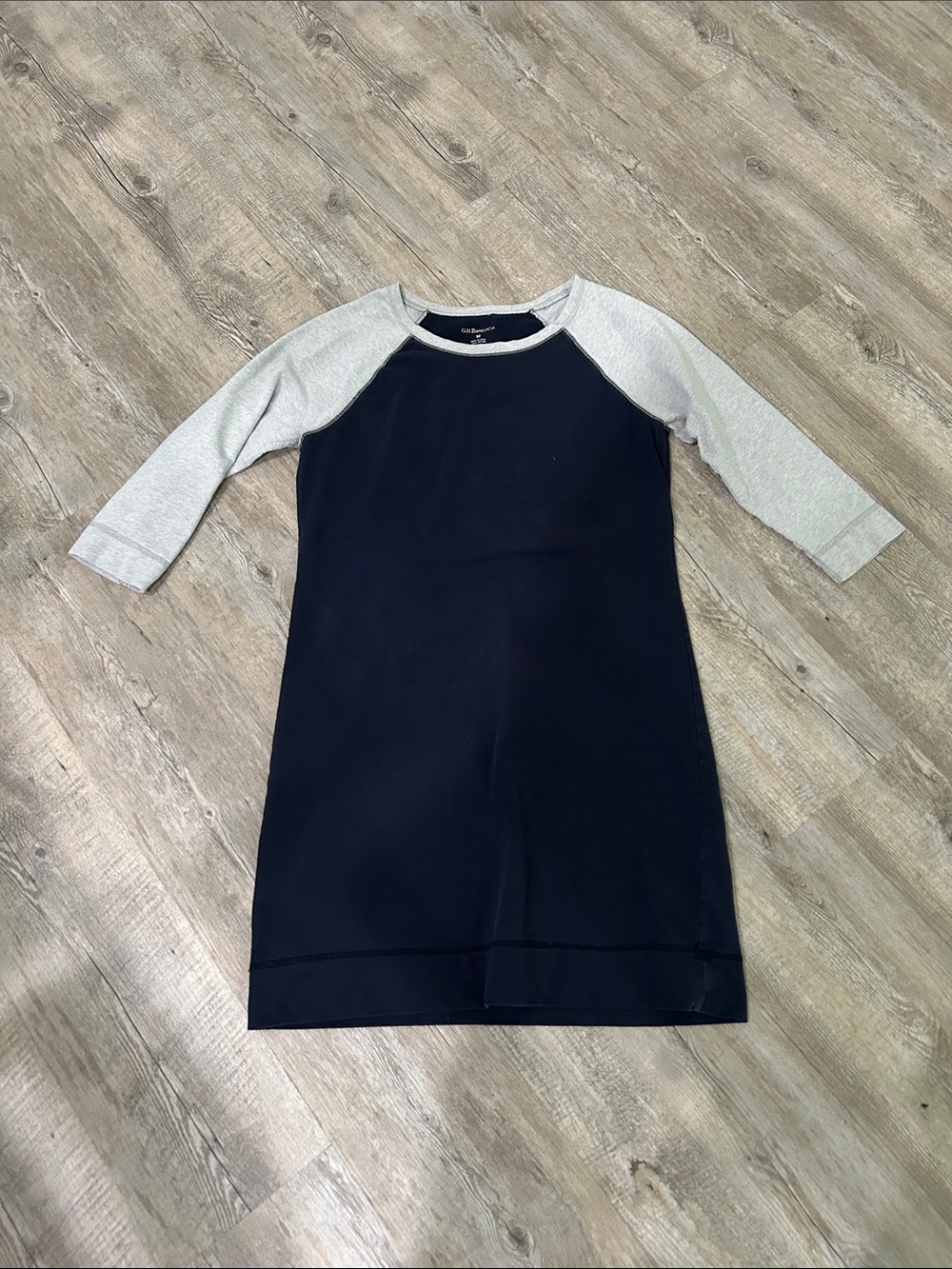 Women’s G.H. Bass & Co 100% Cotton Navy and Light Gray Raglan Sleeve Dress